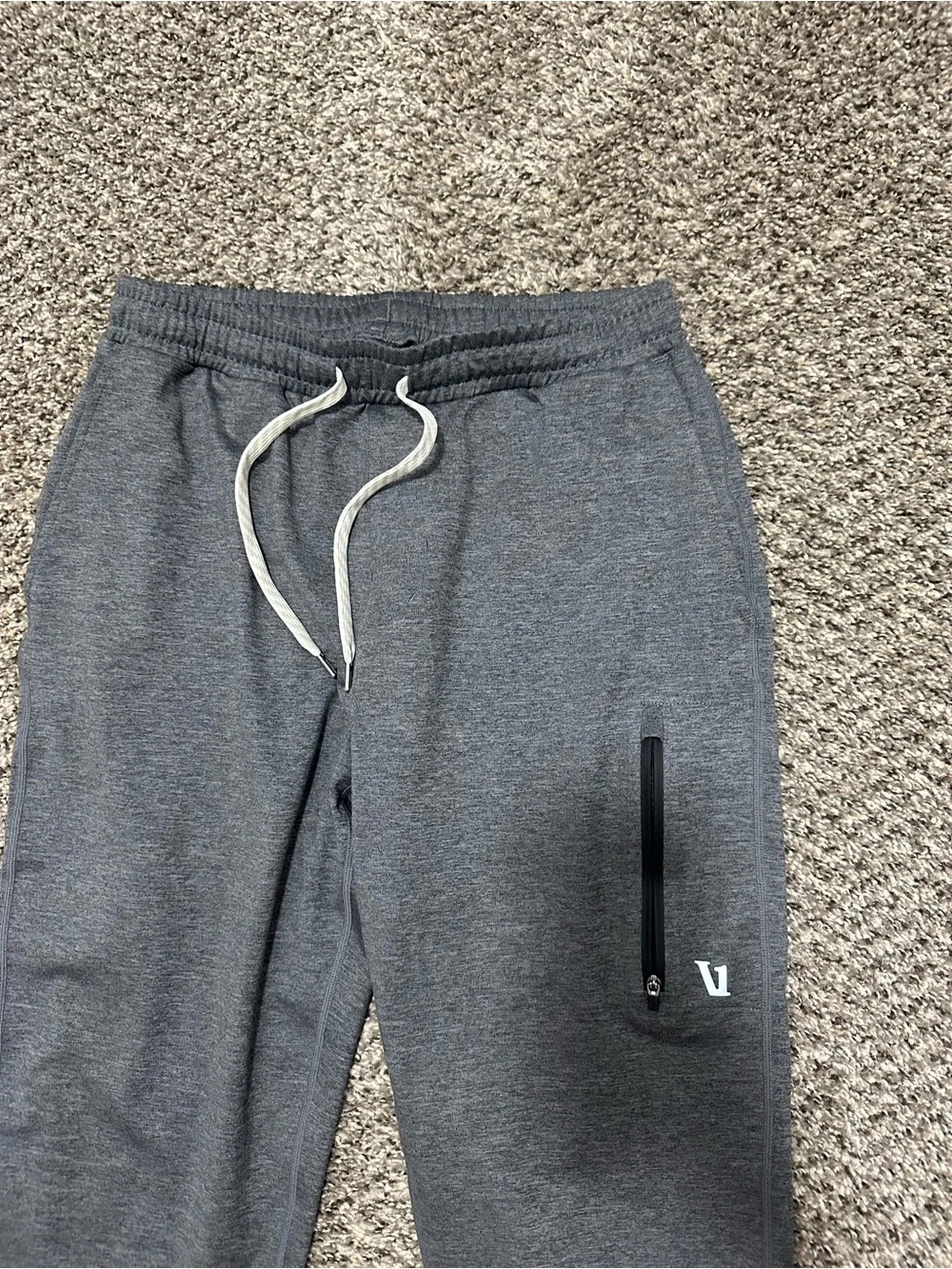 Vuori Men’s Heather Gray Jogger Sweats